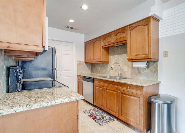 Property at 5716 Cedar Creek Dr #5716, Benbrook, TX 76109, 3 beds, 2 baths