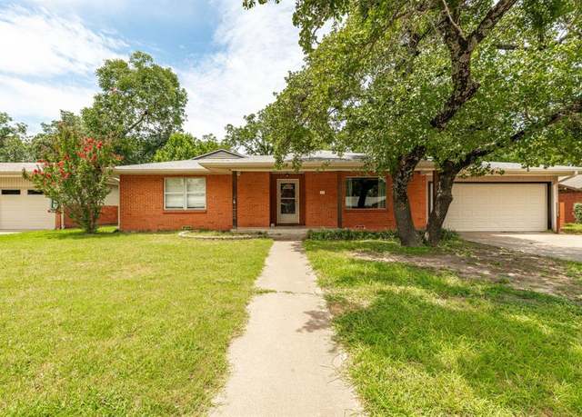 Property at 2080 N Woodland St, Stephenville, TX 76401, 3 beds, 2 baths