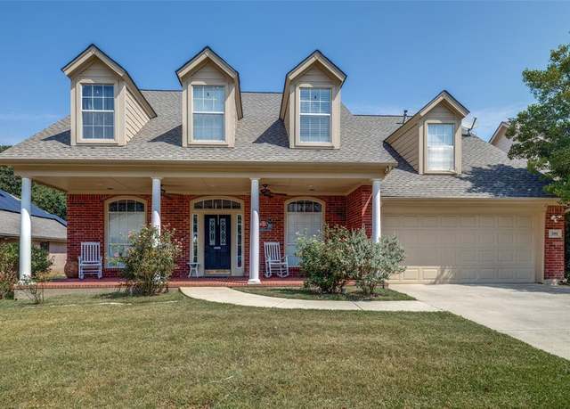 Property at 2011 Brianna Ln, Arlington, TX 76001, 4 beds, 3.5 baths