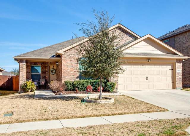 Property at 4824 Feltleaf Ave, Fort Worth, TX 76036, 4 beds, 2 baths