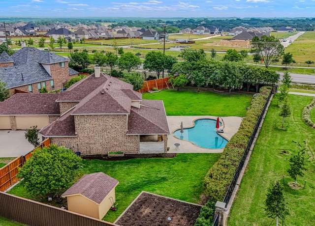 Property at 1837 Trail Dr, Rockwall, TX 75087, 4 beds, 3 baths