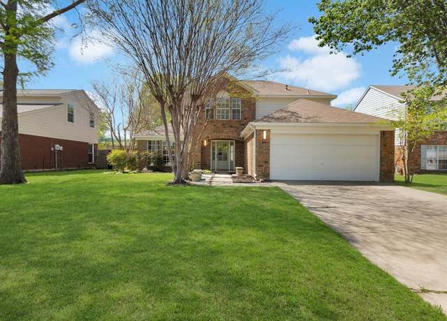 Property at 618 Berkley Dr, Grapevine, TX 76051, 3 beds, 2.5 baths