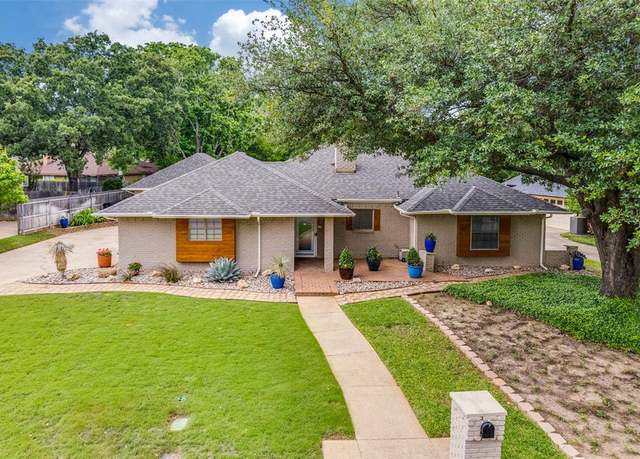 Property at 1039 Cypress Pt, Mansfield, TX 76063, 3 beds, 2 baths