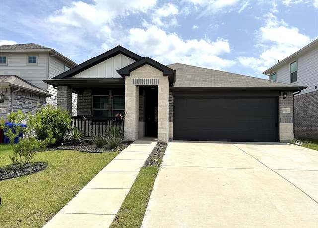 Property at 3407 Flatiron Dr, Royse City, TX 75189, 4 beds, 2 baths
