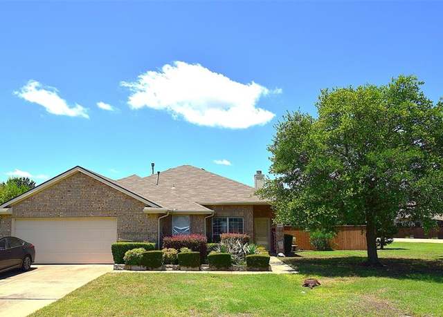Property at 2851 Cobblestone Dr, Rockwall, TX 75087, 3 beds, 2 baths