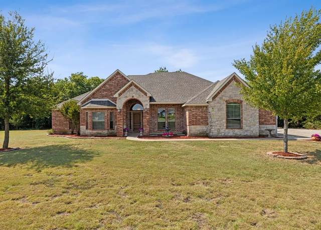 Property at 175 Pecan Hollow Cir, Anna, TX 75409, 3 beds, 2.5 baths
