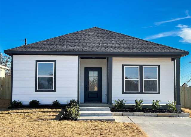 Property at 300 E 21st St, Cisco, TX 76437, 3 beds, 2 baths