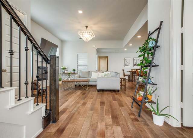 Property at 707 Brenham Ave, Celina, TX 75009, 3 beds, 2.5 baths