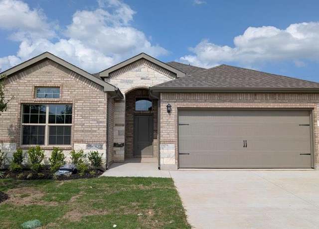 Property at 1017 Traction Trl, Cleburne, TX 76031, 4 beds, 2 baths