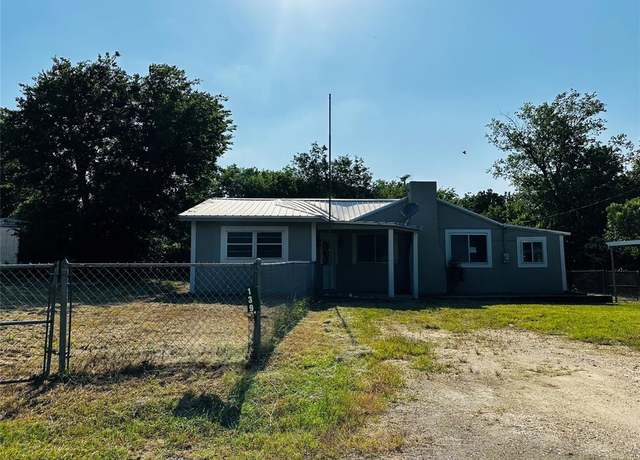 Property at 139 Washita Trl, Whitney, TX 76692, 3 beds, 1 bath