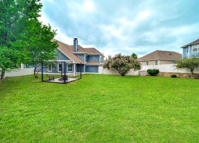 Property at 2028 Hartwell Ct, Aubrey, TX 76227, 4 beds, 3 baths
