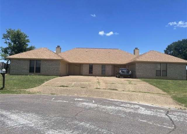 Property at 4508 Tall Meadow Ln, Fort Worth, TX 76133, 4 beds, 4 baths