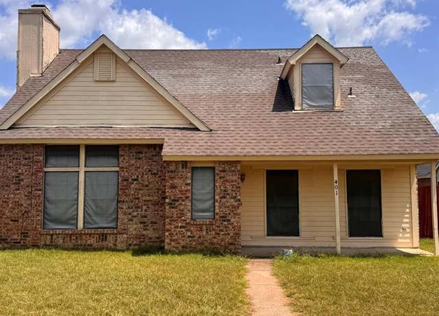 Property at 401 S Cannady Dr, Cedar Hill, TX 75104, 3 beds, 2 baths