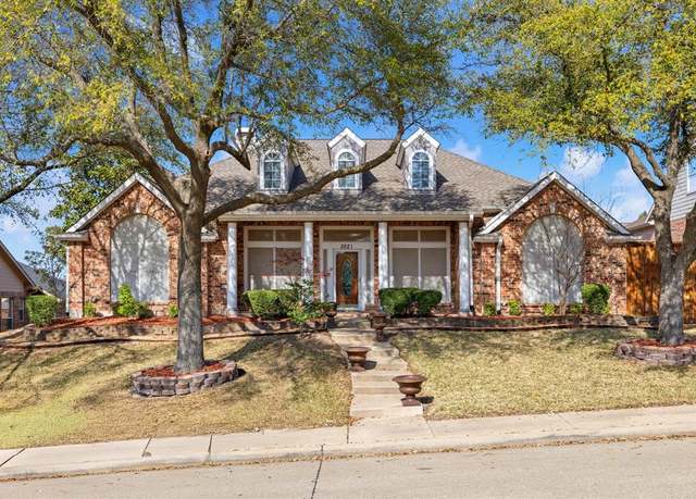 Property at 2821 Lago Vista Ln, Rockwall, TX 75032, 4 beds, 3 baths