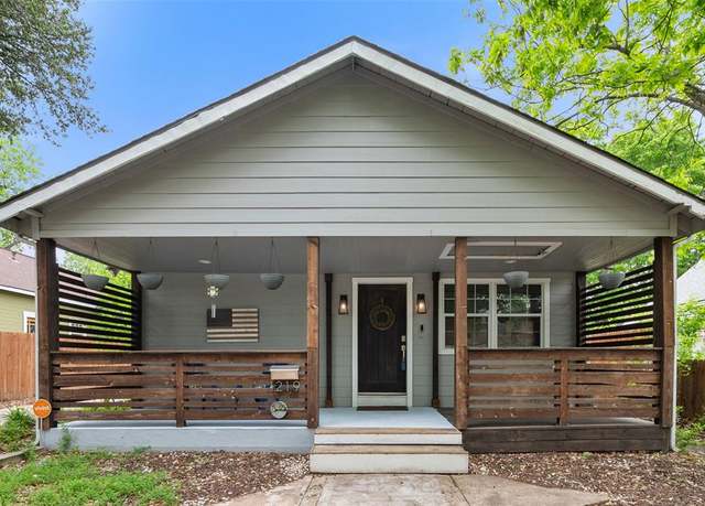 Property at 1219 S Waverly Dr, Dallas, TX 75208, 3 beds, 2 baths