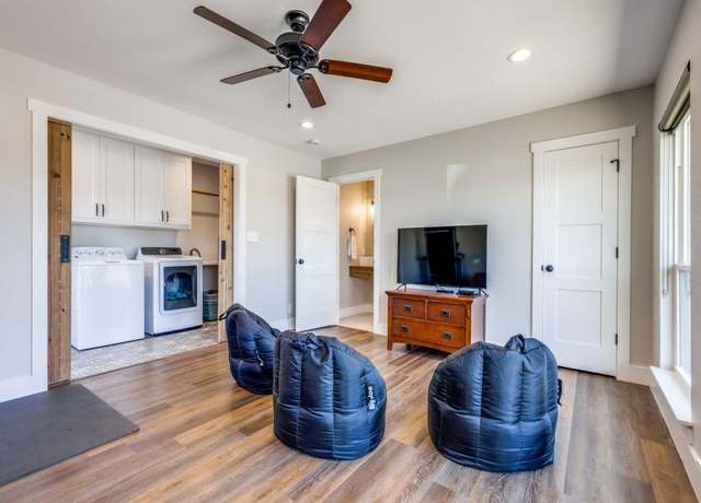 Property at 13125 Friendship Rd, Pilot Point, TX 76258, 4 beds, 3 baths