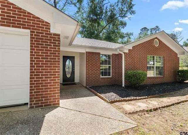 Property at 10325 Creek Bend Dr, Tyler, TX 75707, 3 beds, 2 baths