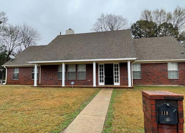 Property at 118 E G Mcmillan Way, Daingerfield, TX 75638, 4 beds, 2 baths