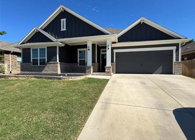 Property at 1433 Eagle Nest Dr, Pelican Bay, TX 76020, 4 beds, 2 baths