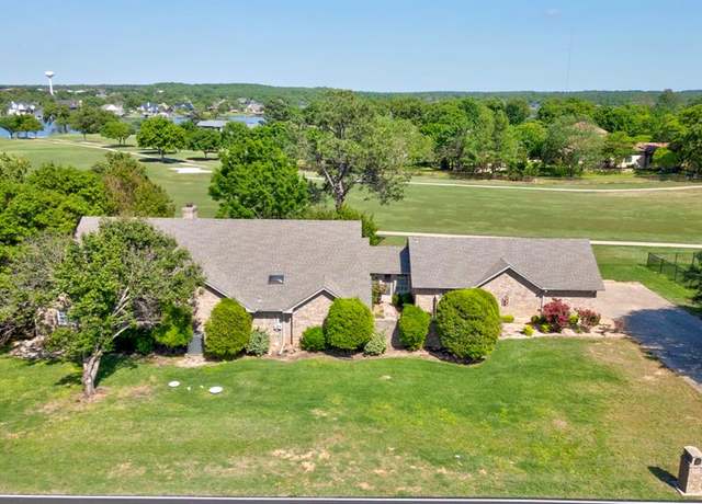 Property at 407 Navajo Trl, Gainesville, TX 76240, 3 beds, 3 baths