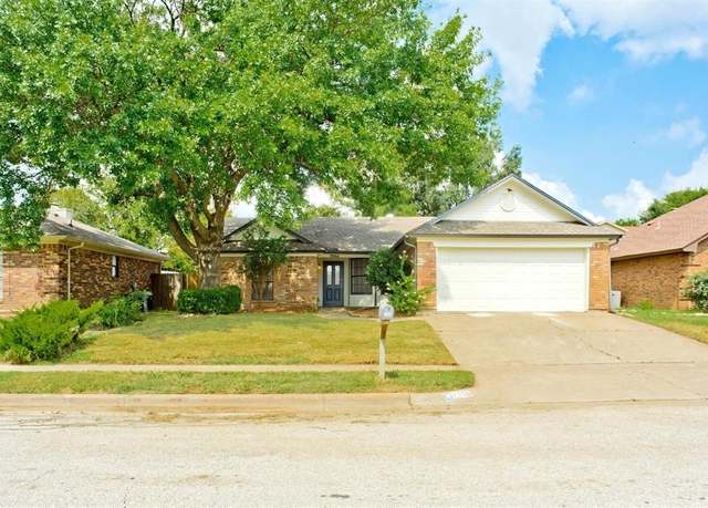 Property at 7905 Lazy Brook Dr, Watauga, TX 76148, 4 beds, 2 baths