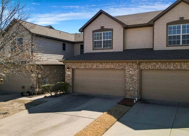 Property at 908 Englewood Ln, Plano, TX 75025, 2 beds, 2.5 baths