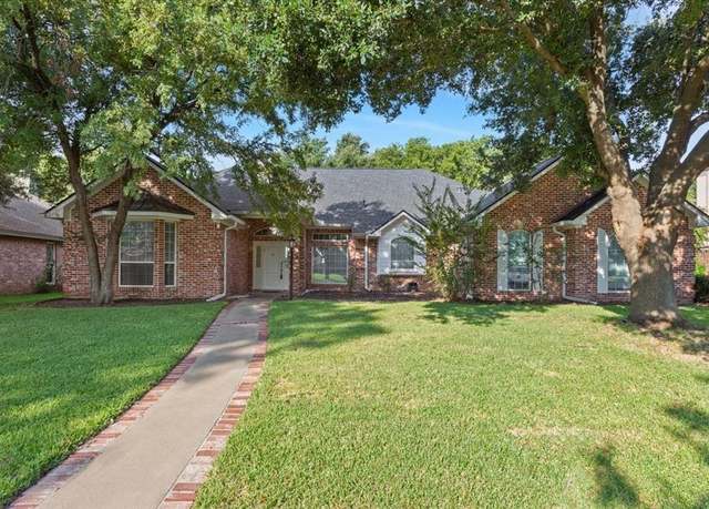 Property at 9412 Silverthorn Dr, Waco, TX 76708, 4 beds, 3 baths