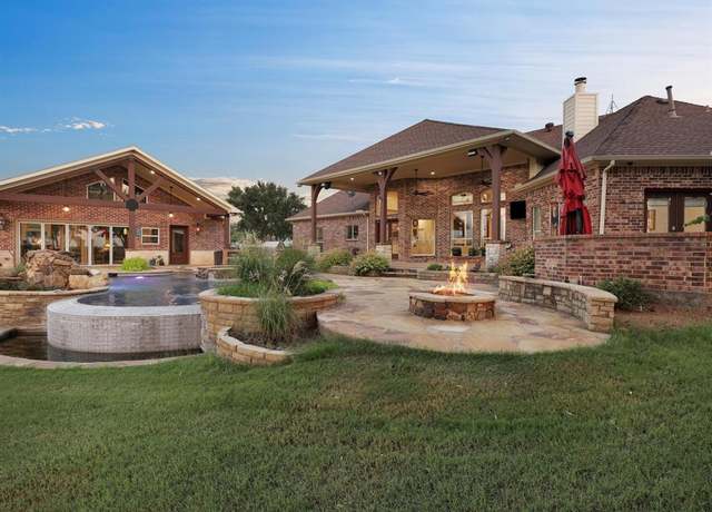 Property at 6740 County Road 173, Celina, TX 75009, 5 beds, 4 baths