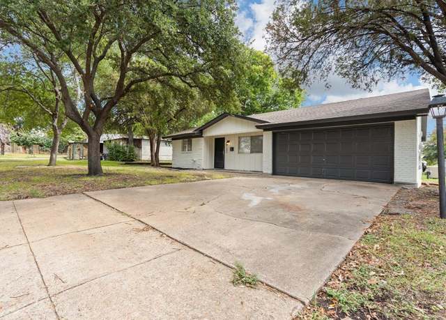 Property at 8733 Guadalupe Rd, Fort Worth, TX 76116, 3 beds, 1.5 baths