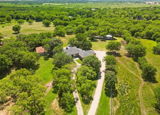 Property at 7185 Mesquite Rdg, Sanger, TX 76266, 4 beds, 3.5 baths