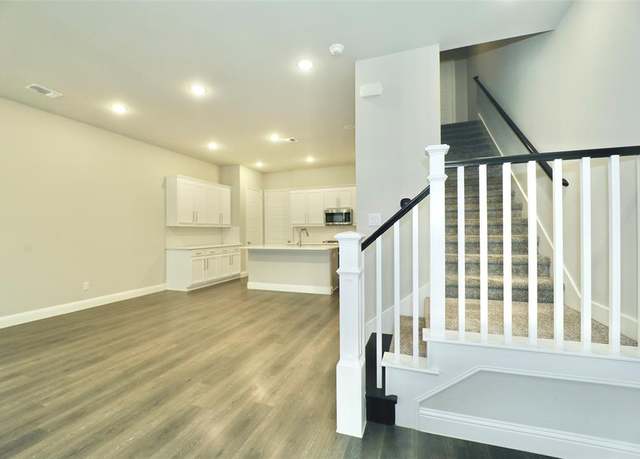 Property at 4713 Piedras Lanzar Dr, Mckinney, TX 75070, 3 beds, 2.5 baths