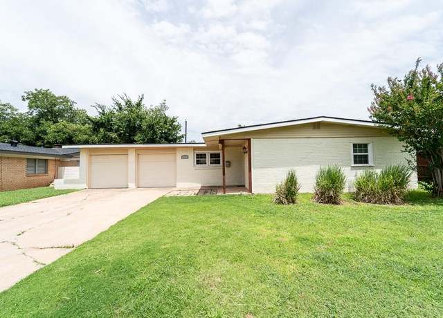 Property at 2117 Ivanhoe Ln, Abilene, TX 79605, 4 beds, 2 baths