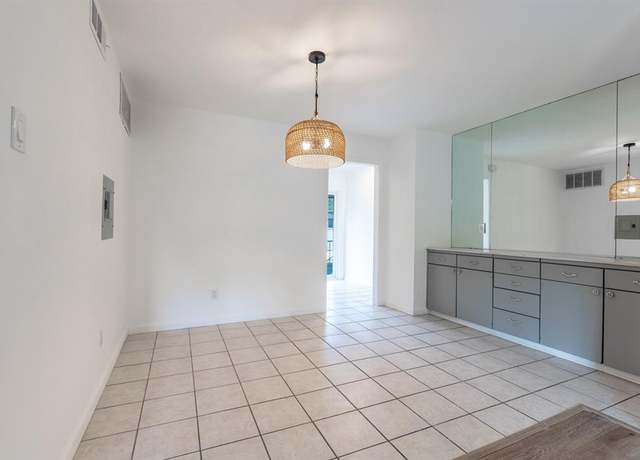 Property at 10212 Regal Oaks Dr Unit C, Dallas, TX 75230, 2 beds, 2 baths