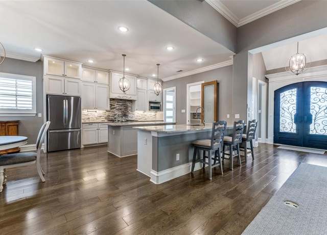 Property at 1077 Deerfield Dr, Wills Point, TX 75169, 4 beds, 3.5 baths