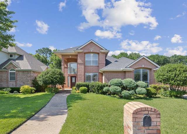 Property at 6919 Marina Shores Ct, Arlington, TX 76016, 4 beds, 3 baths