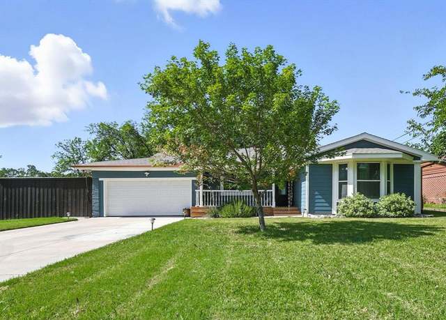 Property at 401 John Vernon Ln, Euless, TX 76040, 3 beds, 2 baths