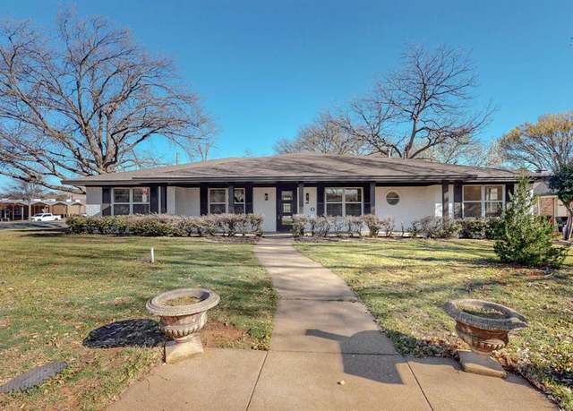 Property at 820 Bedford Ct W, Hurst, TX 76053, 4 beds, 3 baths