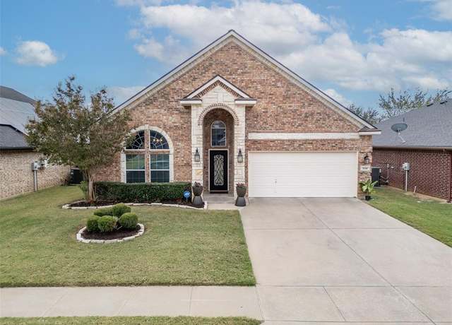 Property at 8308 Fall Crest Dr, Fort Worth, TX 76053, 4 beds, 3 baths