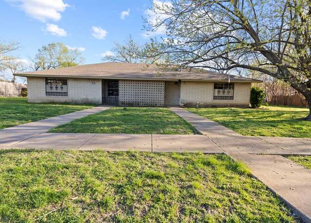 Property at 536 Arbor Ln, Lancaster, TX 75134, 3 beds, 2.5 baths