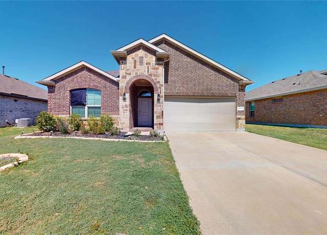 Property at 1111 Sausalito Trl, Cleburne, TX 76033, 4 beds, 2 baths