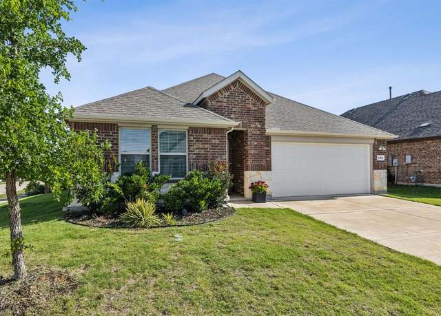 Property at 1104 Egret Way, Celina, TX 75009, 4 beds, 3 baths
