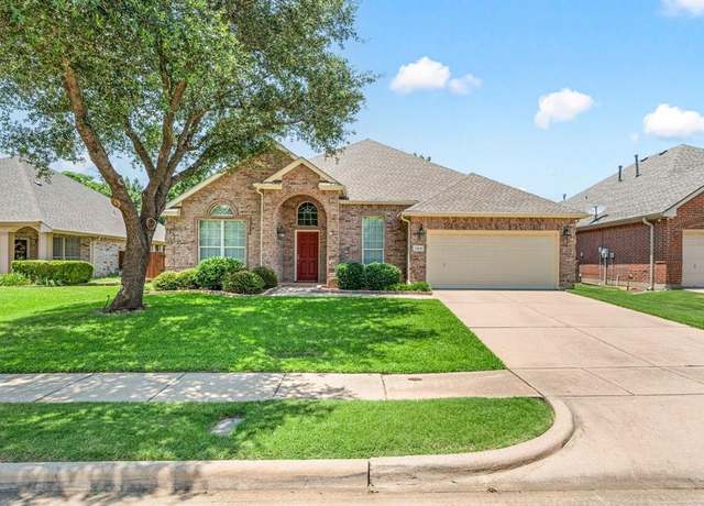 Property at 103 Deer Ct, Mansfield, TX 76063, 4 beds, 2 baths