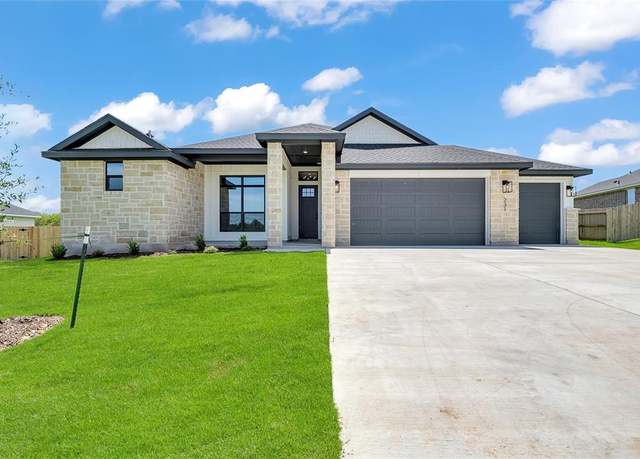 Property at 231 Lasso Loop, Lorena, TX 76655, 4 beds, 3 baths