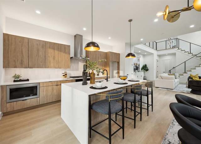 Property at 5219 Lindsley Ave, Dallas, TX 75223, 3 beds, 2.5 baths