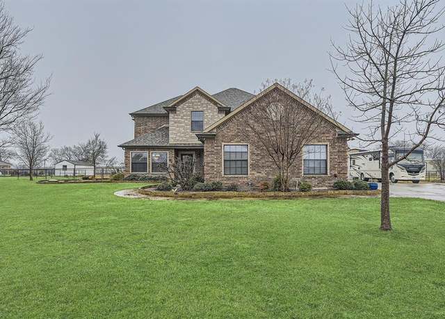 Property at 401 Ridgecrest Pl, Sanger, TX 76266, 5 beds, 2.5 baths