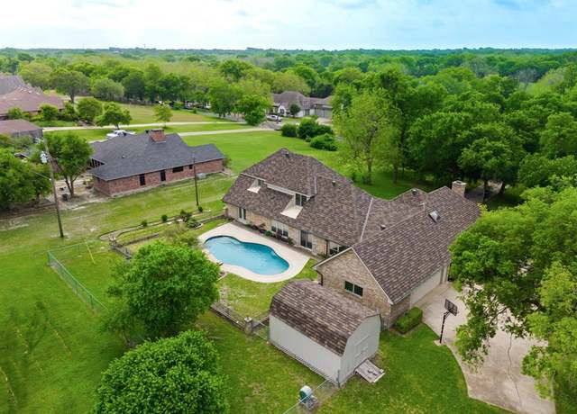 Property at 907 Red Oak Creek Dr, Ovilla, TX 75154, 4 beds, 4.5 baths