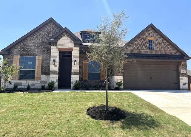 Property at 39 Magpie, Joshua, TX 76058, 3 beds, 2 baths