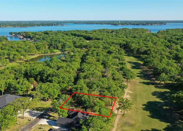 Property at 215 Colonial Dr, Mabank, TX 75156
