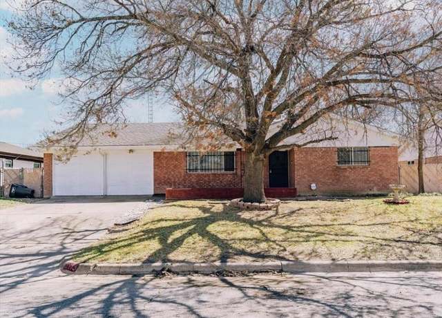 Property at 2913 Laredo Dr, Fort Worth, TX 76116, 3 beds, 2 baths
