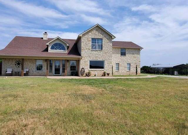 Property at 1226 County Road 2004, Glen Rose, TX 76043, 4 beds, 2.5 baths